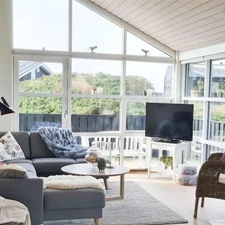 Dimka - 300m From The Sea By Interhome